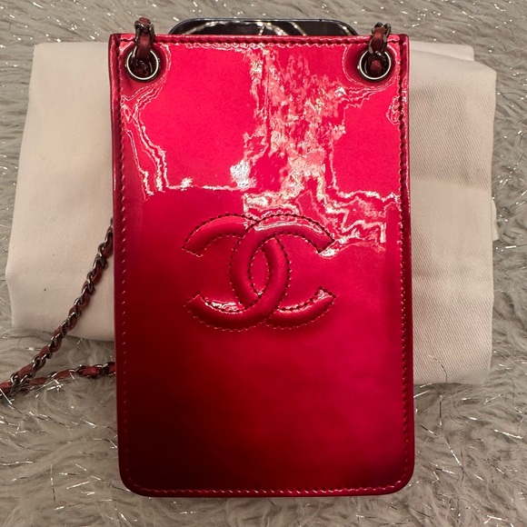 Chanel Pink (Fuchsia) Patent Cell Phone Crossbody Bag - Picture 1 of 8